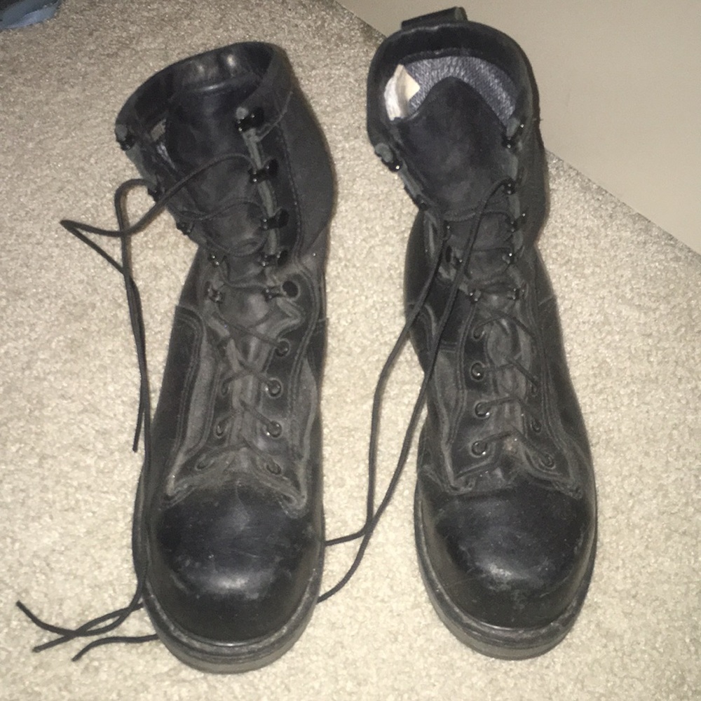 Goretex military issued steel toe boots